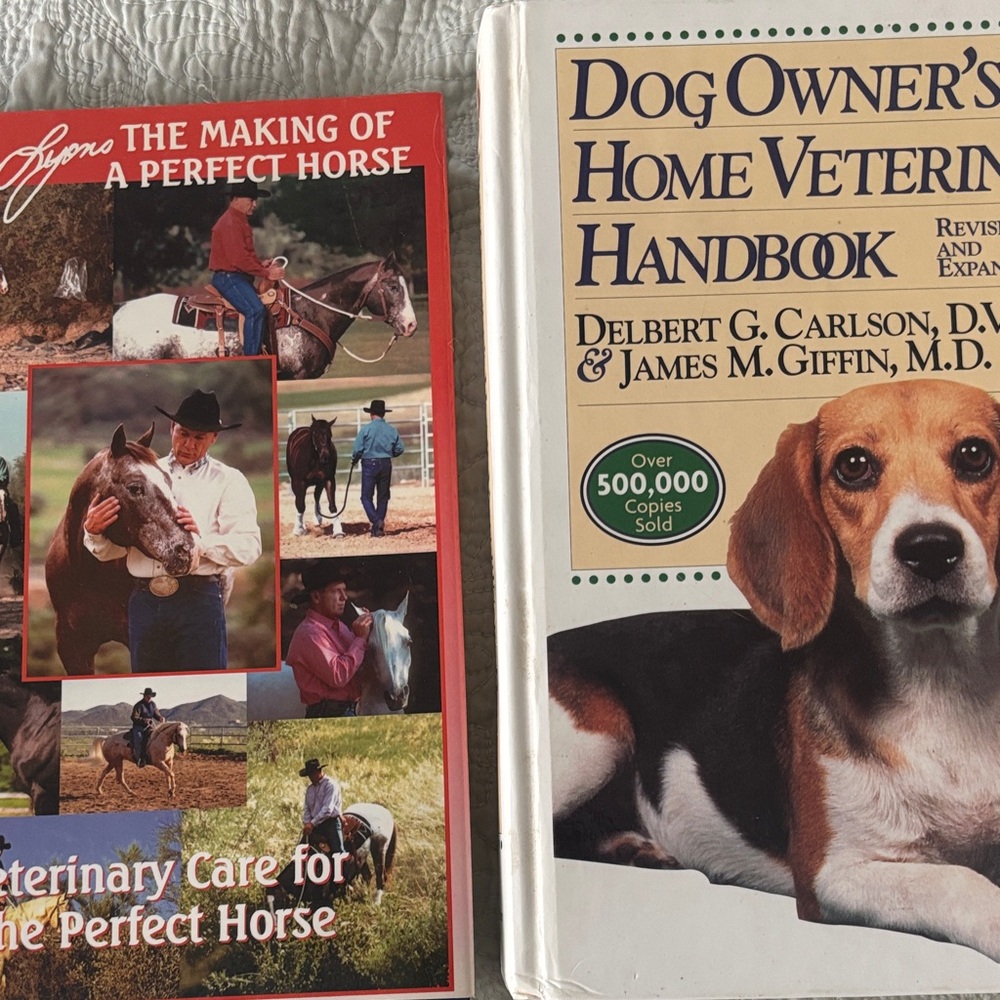 Two veterinary books. Horse/dog. VGUC.